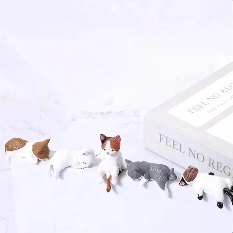 ⏰🔥LAST DAY 49% OFF - Hand-Painted Mini Cat Desk Figurines 😺 Set of 5 Cute Cartoon Kitty Companions